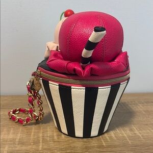 Betsey Johnson Brain Freeze Wristlet